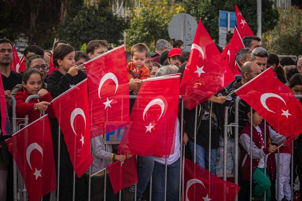 Quels sont les enjeux des nouvelles régulations sur les réseaux sociaux ?